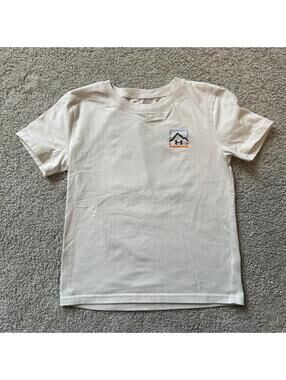 Under Armour Kids Size 7 Cream Logo Graphic T-Shirt